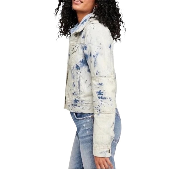 Free People Jones Tie Dye Jean Jacket Large NWT - Picture 2 of 14